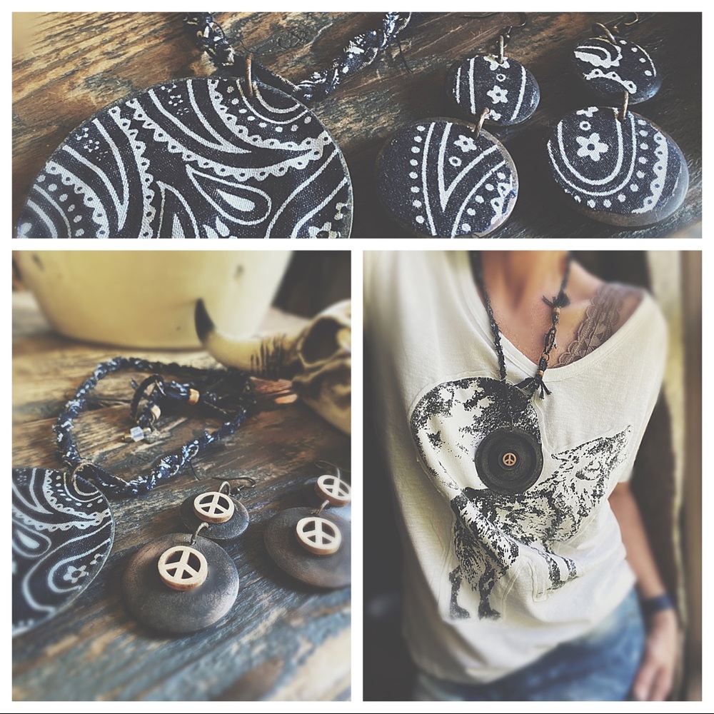 Keep The Peace Necklace & Earrings ☮️ - Picture 7 of 16